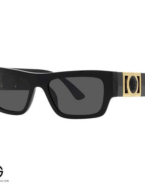 Load image into Gallery viewer, AmrGazzaz عمرو_قزاز LuxuryPerfumes عطور_فاخرة AuthenticPerfume عطور_أصلية NicheFragrance عطور_نيش PerfumeKSA عطور_السعودية ShopOnlineKSA تسوق_أونلاين LuxuryShopping متجر_عطور
