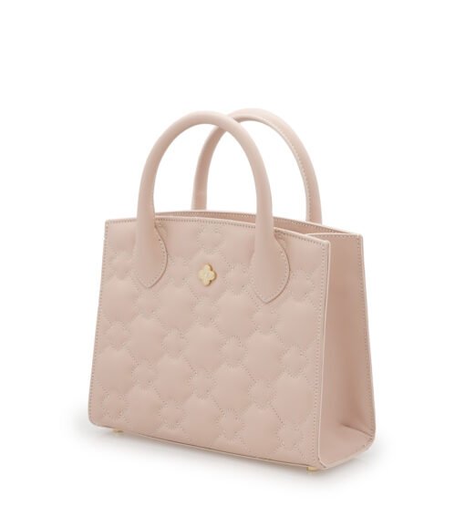 AmrGazzaz عمرو_قزاز LuxuryPerfumes عطور_فاخرة AuthenticPerfume عطور_أصلية NicheFragrance عطور_نيش PerfumeKSA عطور_السعودية ShopOnlineKSA تسوق_أونلاين LuxuryShopping متجر_عطور