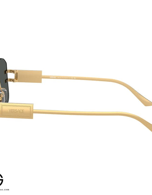 Load image into Gallery viewer, AmrGazzaz عمرو_قزاز LuxuryPerfumes عطور_فاخرة AuthenticPerfume عطور_أصلية NicheFragrance عطور_نيش PerfumeKSA عطور_السعودية ShopOnlineKSA تسوق_أونلاين LuxuryShopping متجر_عطور
