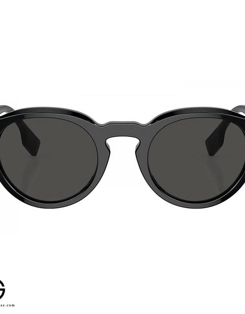 Load image into Gallery viewer, AmrGazzaz عمرو_قزاز LuxuryPerfumes عطور_فاخرة AuthenticPerfume عطور_أصلية NicheFragrance عطور_نيش PerfumeKSA عطور_السعودية ShopOnlineKSA تسوق_أونلاين LuxuryShopping متجر_عطور
