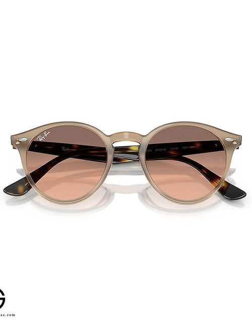 Load image into Gallery viewer, AmrGazzaz عمرو_قزاز LuxuryPerfumes عطور_فاخرة AuthenticPerfume عطور_أصلية NicheFragrance عطور_نيش PerfumeKSA عطور_السعودية ShopOnlineKSA تسوق_أونلاين LuxuryShopping متجر_عطور
