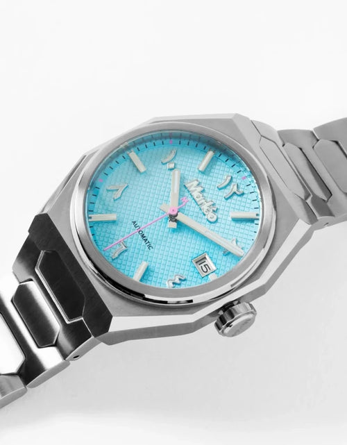 تحميل الصورة إلى عارض المعرض، AmrGazzaz عمرو_قزاز LuxuryPerfumes عطور_فاخرة AuthenticPerfume عطور_أصلية NicheFragrance عطور_نيش PerfumeKSA عطور_السعودية ShopOnlineKSA تسوق_أونلاين LuxuryShopping متجر_عطور
