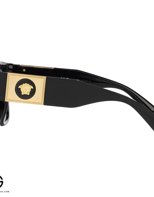 Load image into Gallery viewer, AmrGazzaz عمرو_قزاز LuxuryPerfumes عطور_فاخرة AuthenticPerfume عطور_أصلية NicheFragrance عطور_نيش PerfumeKSA عطور_السعودية ShopOnlineKSA تسوق_أونلاين LuxuryShopping متجر_عطور
