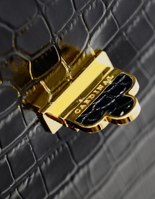 Load image into Gallery viewer, AmrGazzaz عمرو_قزاز LuxuryPerfumes عطور_فاخرة AuthenticPerfume عطور_أصلية NicheFragrance عطور_نيش PerfumeKSA عطور_السعودية ShopOnlineKSA تسوق_أونلاين LuxuryShopping متجر_عطور
