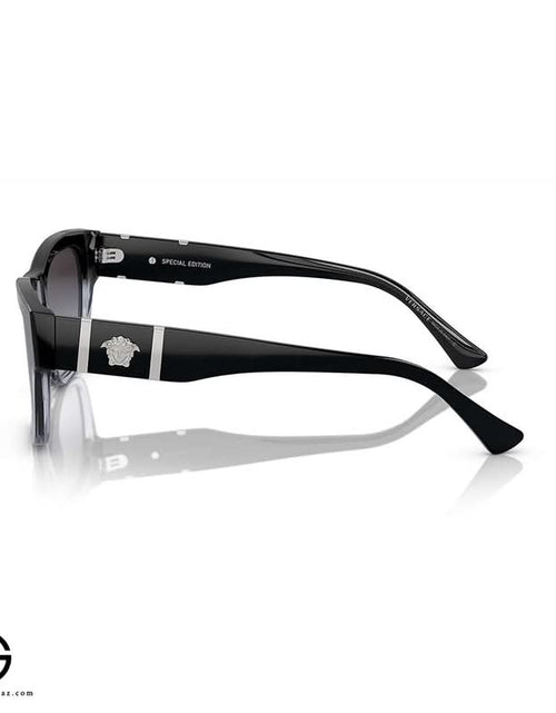 Load image into Gallery viewer, AmrGazzaz عمرو_قزاز LuxuryPerfumes عطور_فاخرة AuthenticPerfume عطور_أصلية NicheFragrance عطور_نيش PerfumeKSA عطور_السعودية ShopOnlineKSA تسوق_أونلاين LuxuryShopping متجر_عطور
