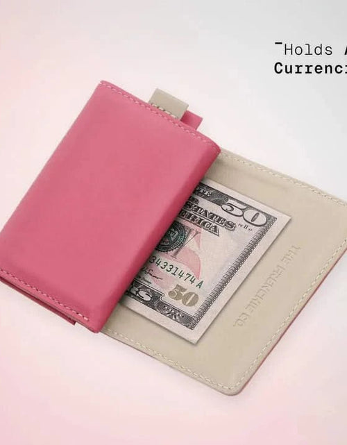 Load image into Gallery viewer, AmrGazzaz عمرو_قزاز LuxuryPerfumes عطور_فاخرة AuthenticPerfume عطور_أصلية NicheFragrance عطور_نيش PerfumeKSA عطور_السعودية ShopOnlineKSA تسوق_أونلاين LuxuryShopping متجر_عطور
