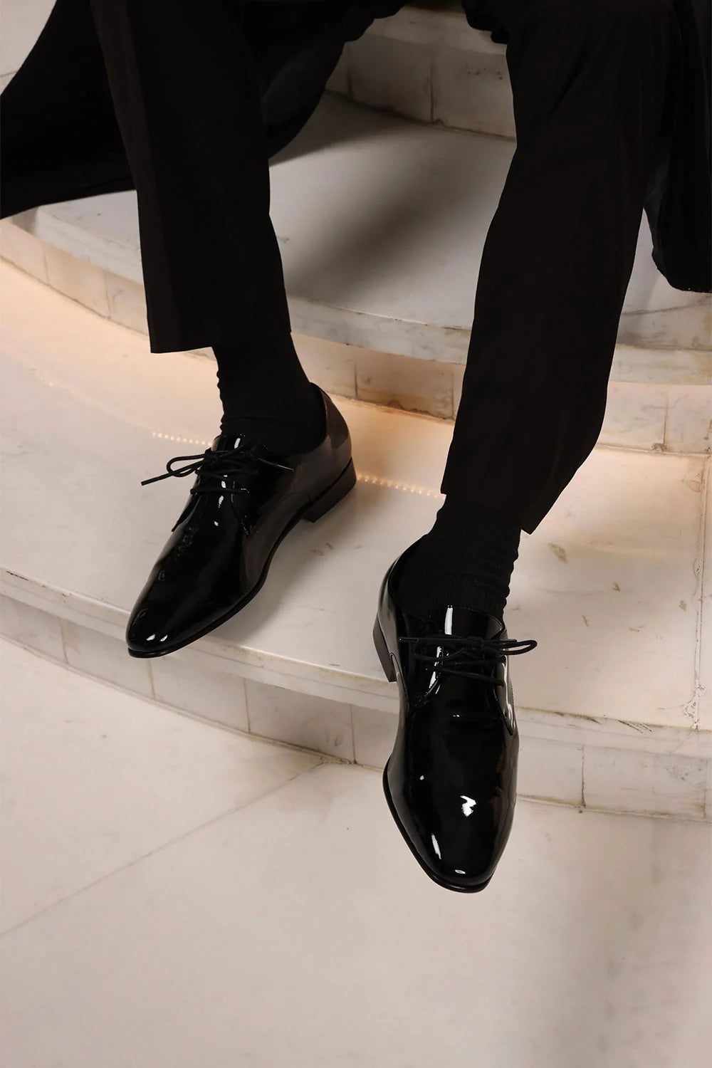 Sleek Regal Oxfordy