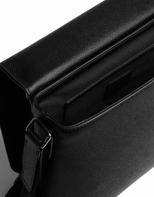 Load image into Gallery viewer, Dunhill Cadogan Small Flap Messenger Black
