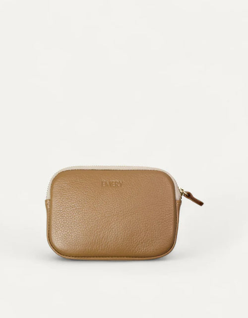 Load image into Gallery viewer, Nina Pouch Milk Tea
