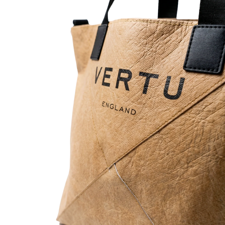 خاتم ألماس جديد من VERTU AI لعام 2024
