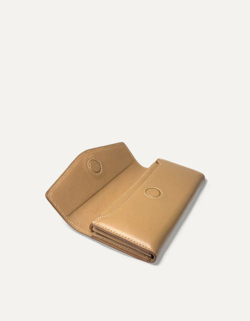 Load image into Gallery viewer, Victoria Long Wallet Milk Tea
