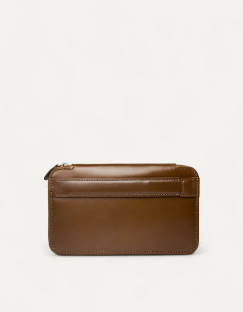 Load image into Gallery viewer, Voyager Travel Folio Brown
