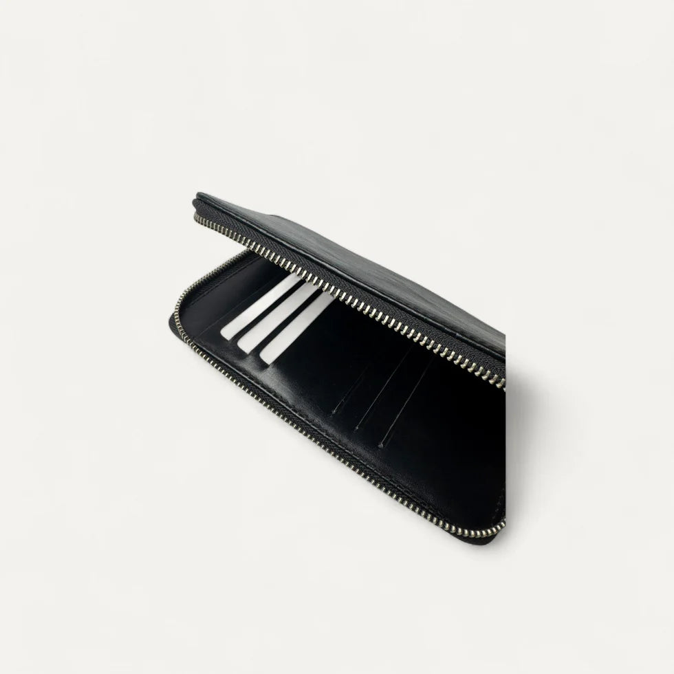Voyager Travel Wallet Black