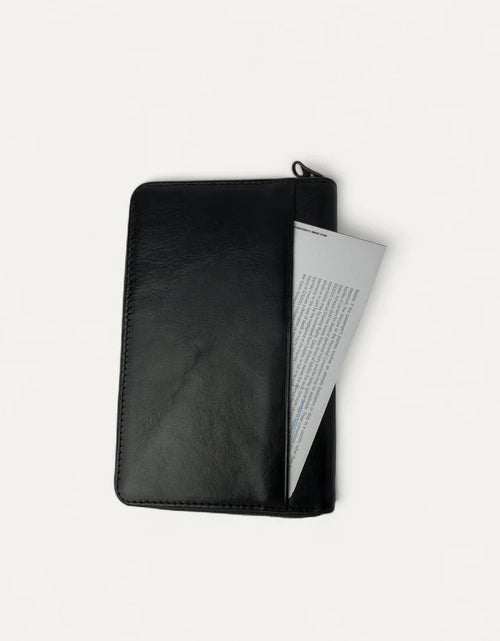 Load image into Gallery viewer, Voyager Travel Wallet Black
