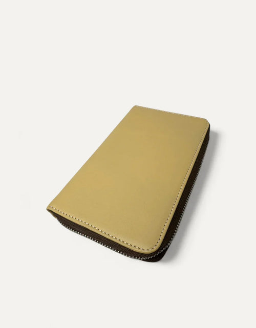 Load image into Gallery viewer, Voyager Travel Wallet Beige
