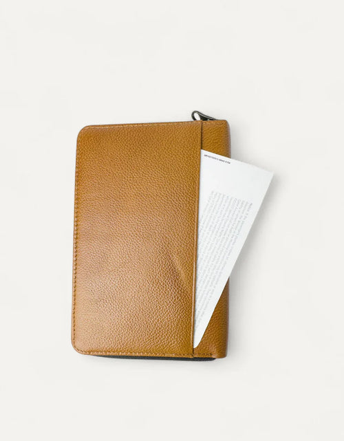 Load image into Gallery viewer, Voyager Travel Wallet Tan
